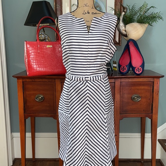 NWT Taylor Navy Striped Fit & Flare Dress Size 14 - Picture 1 of 16